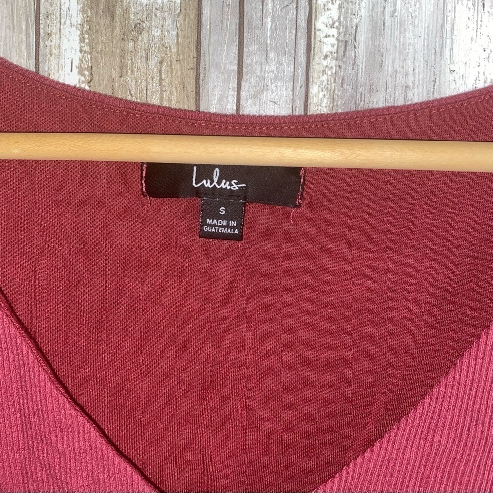 Lulus Maroon Puff Sleeve Bodysuit Small V Neck Stretch Thong Minimalist Top - Picture 6 of 6